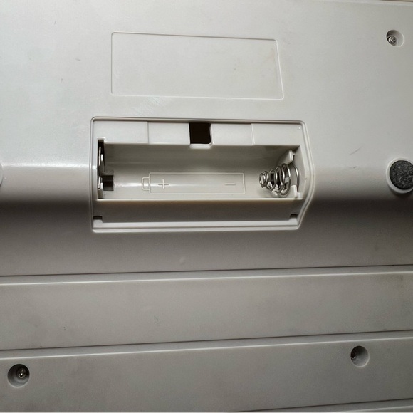 Vintage Royal LD140 12 Digit Solar & Battery Powered Calculator Flip Up Screen - Picture 5 of 7